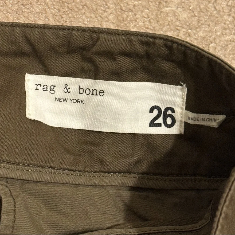 Rag & Bone Field Cargo Short Size 26 Dark Olive Green Belted Shorts - Picture 4 of 8